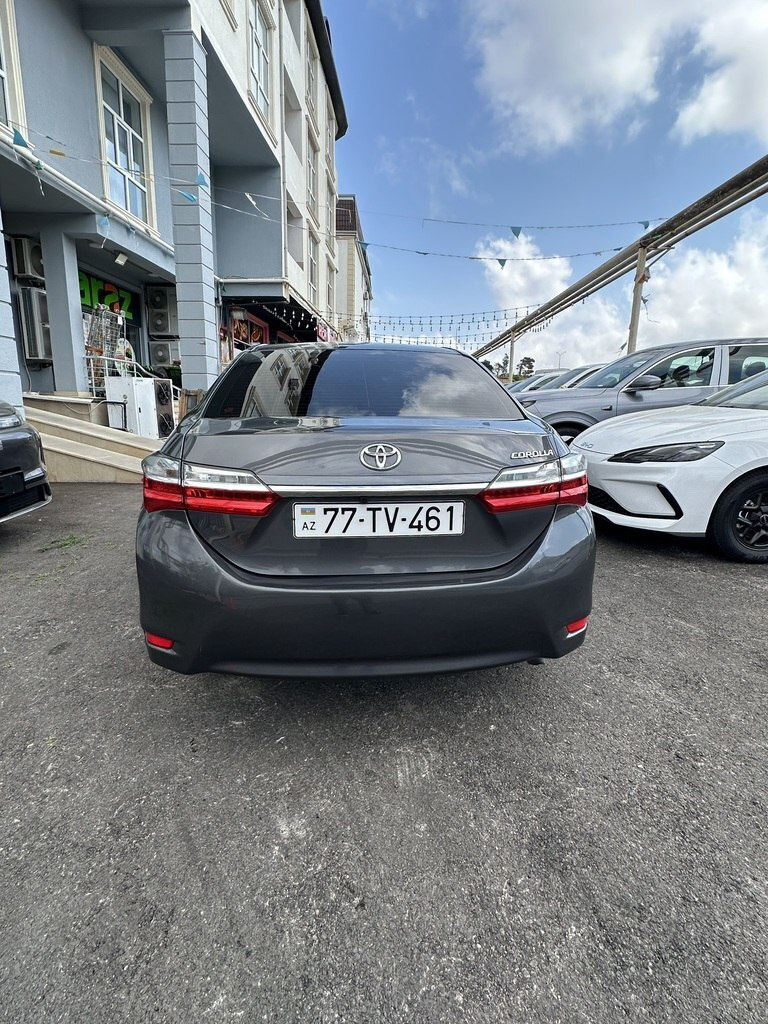 2016 Toyota Corolla, 1.6L, 188000km - Image 6