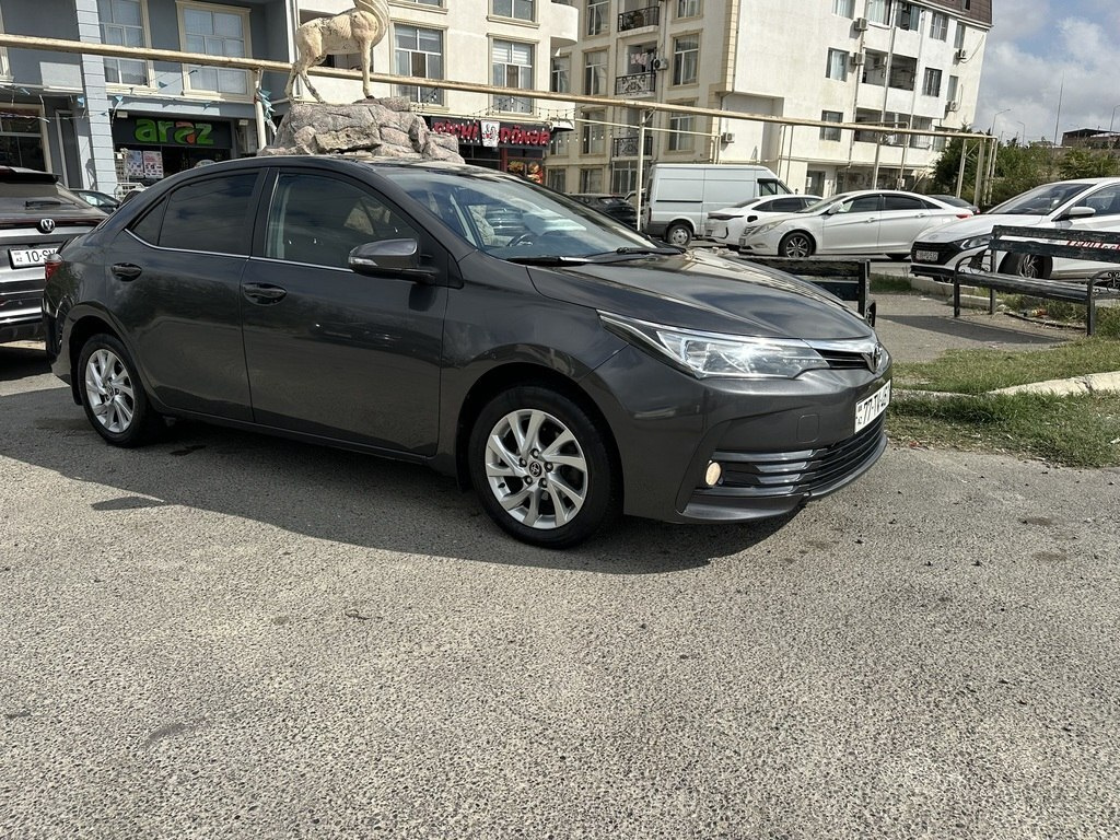 2016 Toyota Corolla, 1.6L, 188000km - Image 8
