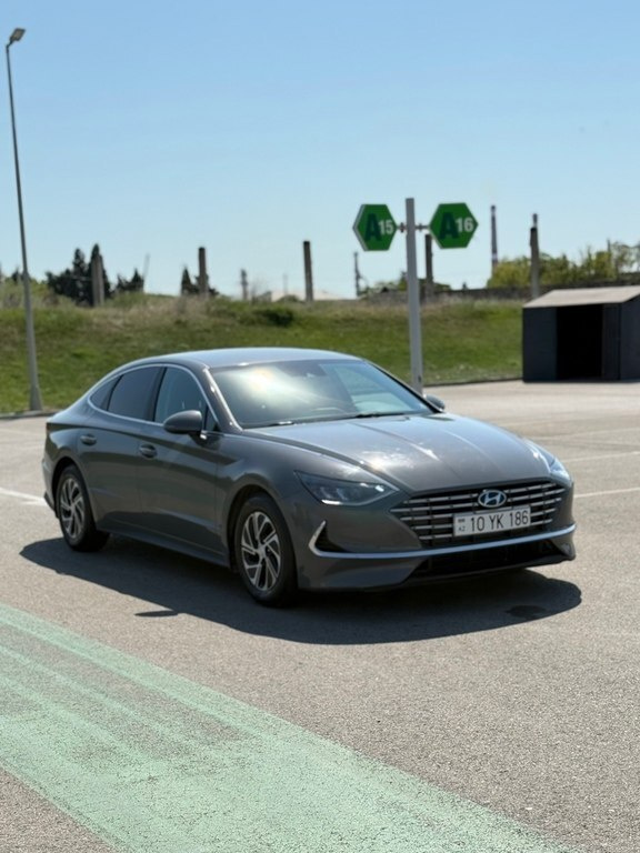 2020 Hyundai Sonata, 2.0L, 125000km - Image 3