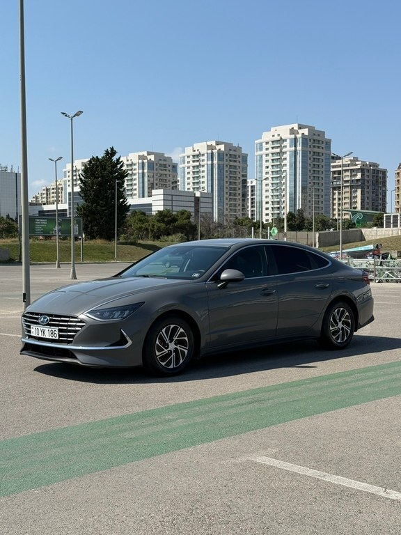 2020 Hyundai Sonata, 2.0L, 125000km - Image 4