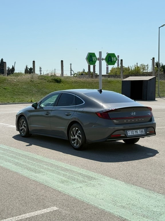 2020 Hyundai Sonata, 2.0L, 125000km - Image 5