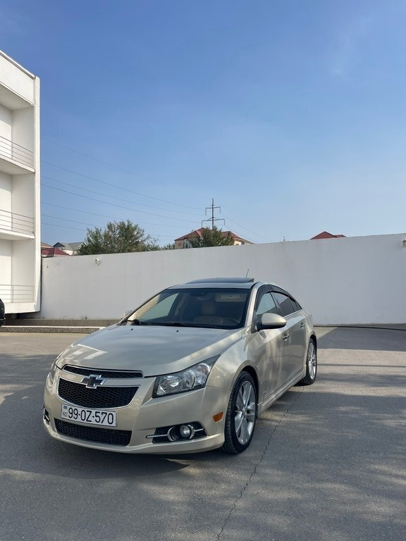 2013 Chevrolet Cruze, 1.4L, 280000km - Image 3