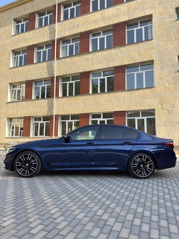2018 BMW 530, 2.0L, 163000km - Image 3