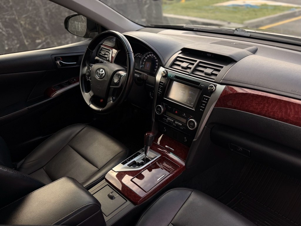 2013 Toyota Camry, 2.5L, 141000km - Image 11