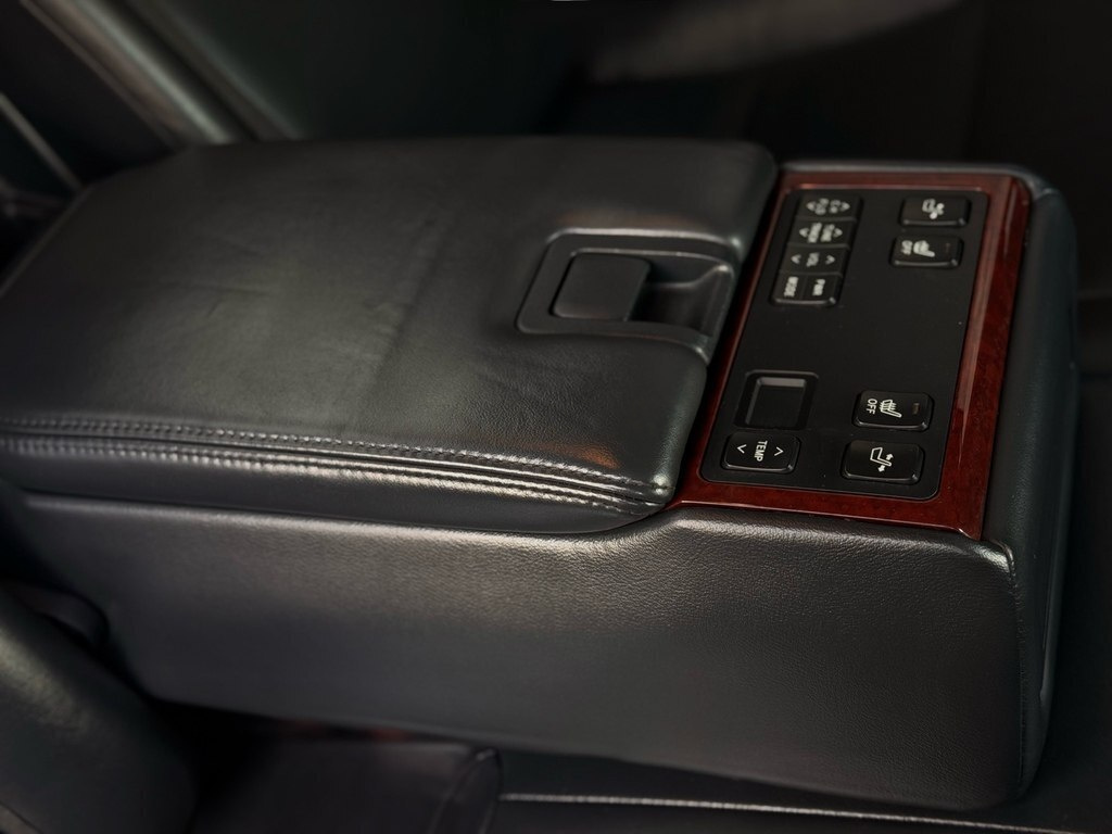 2013 Toyota Camry, 2.5L, 141000km - Image 16