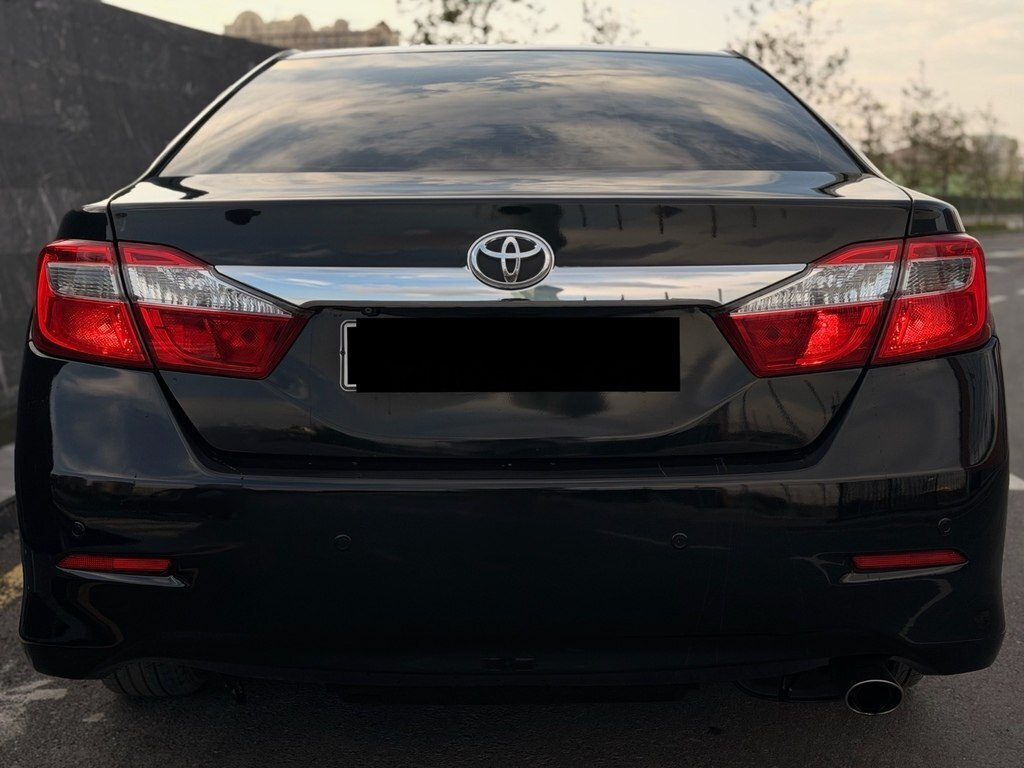 2013 Toyota Camry, 2.5L, 141000km - Image 9