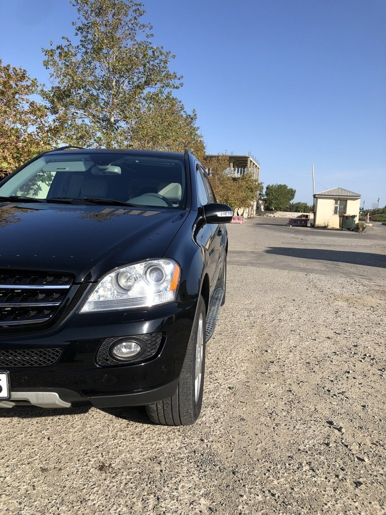2005 Mercedes ML 350 4MATIC, 3.5L, 482619km - Image 8