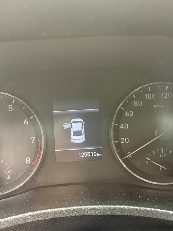 2019 Hyundai Accent, 1.6L, 125000km - Image 9
