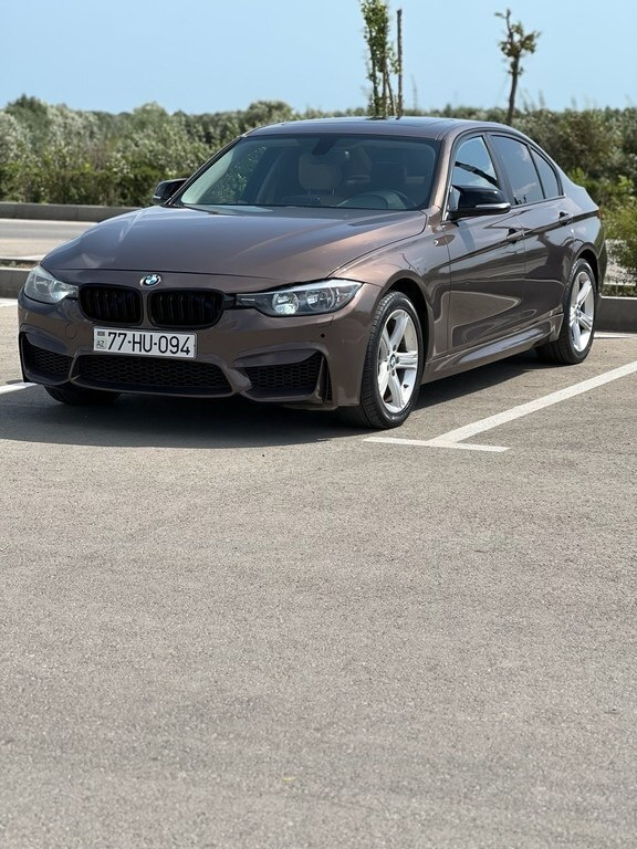 2012 BMW 328, 2.0L, 283000km - Image 6