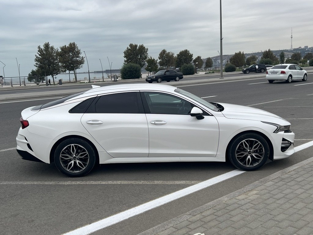2020 Kia K5, 2.0L, 167000km - Image 4