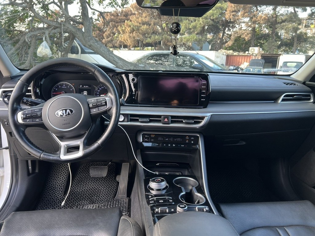 2020 Kia K5, 2.0L, 167000km - Image 9