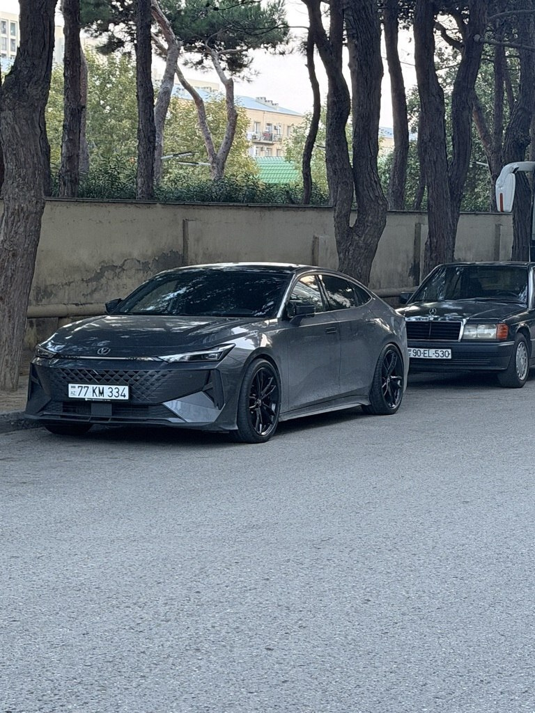 2024 Changan Uni-V iDD, 1.5L, 16000km - Image 3