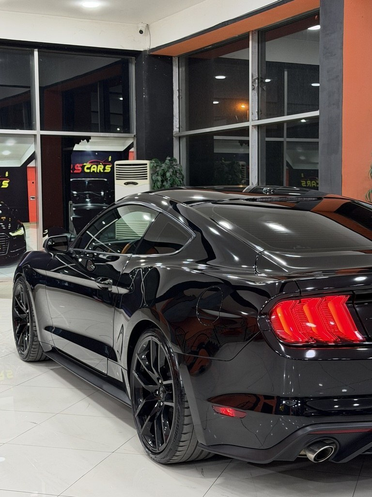2019 Ford Mustang, 2.3L, 74000km - Image 12