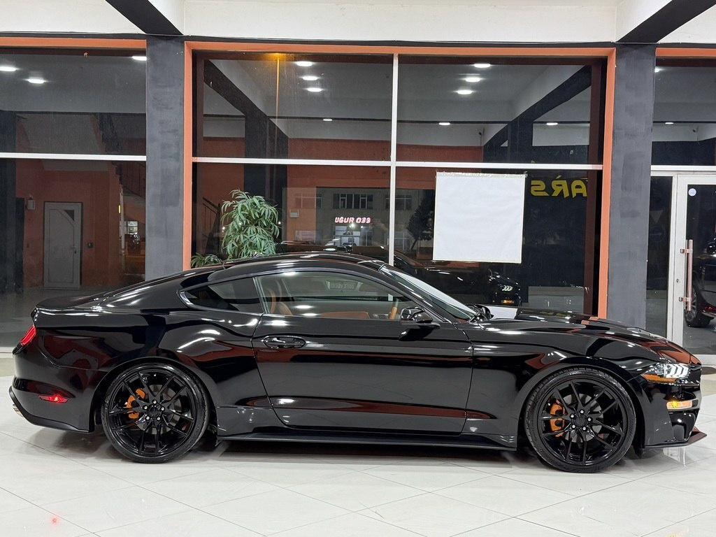 2019 Ford Mustang, 2.3L, 74000km - Image 14