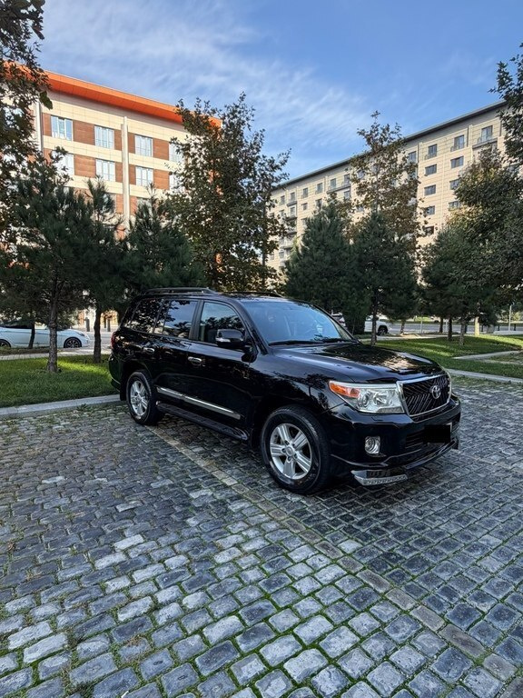 2012 Toyota Land Cruiser, 4.0L, 288000km - Image 3