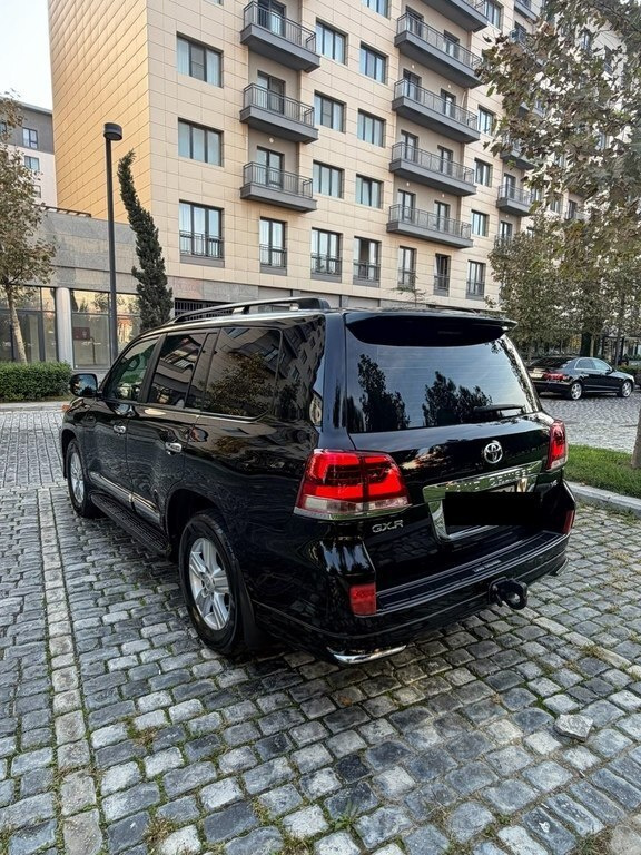 2012 Toyota Land Cruiser, 4.0L, 288000km - Image 6