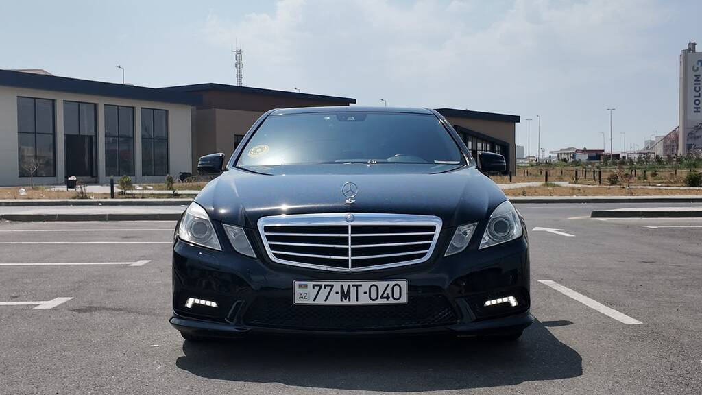 2011 Mercedes E 200, 1.8L, 267000km - Image 1