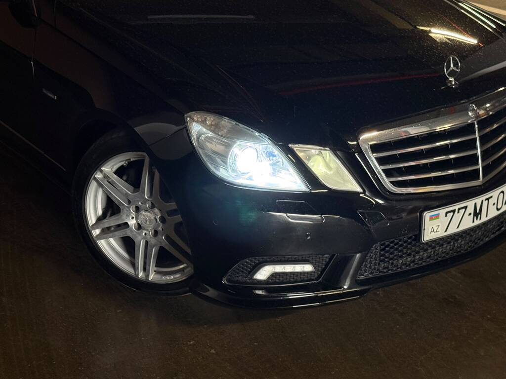 2011 Mercedes E 200, 1.8L, 267000km - Image 14