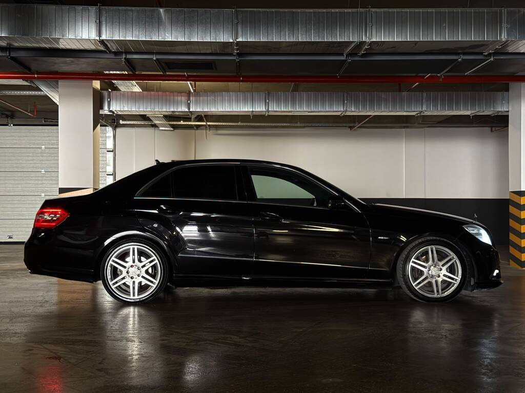 2011 Mercedes E 200, 1.8L, 267000km - Image 10