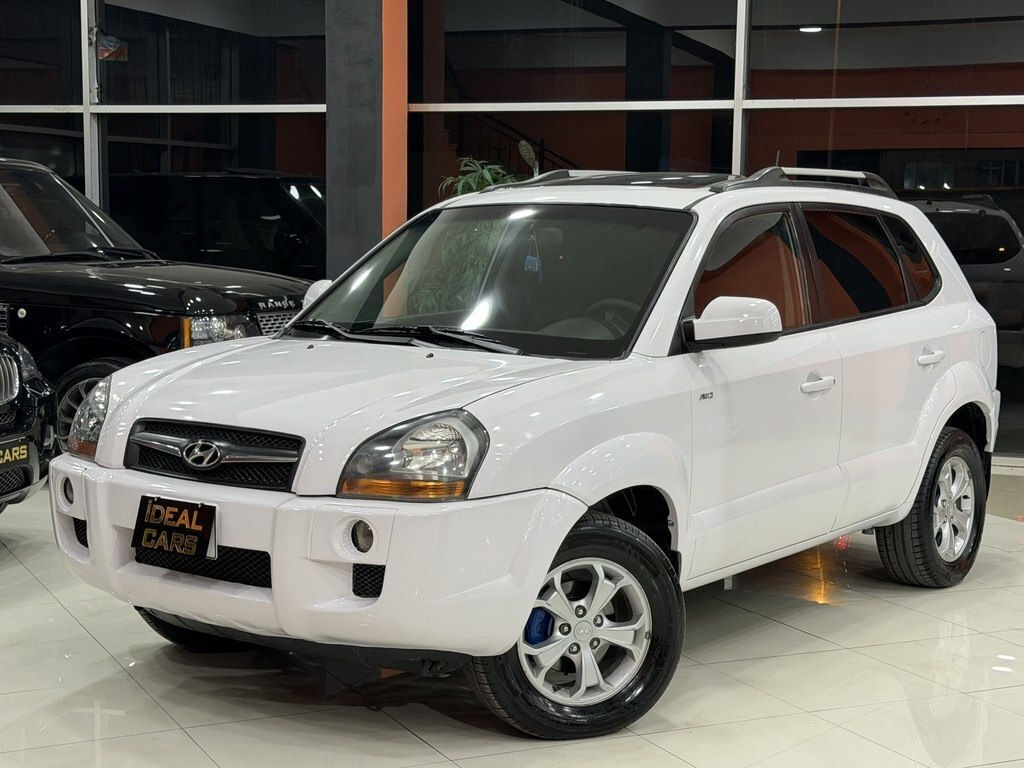 2008 Hyundai Tucson, 2.0L, 329000km - Image 2