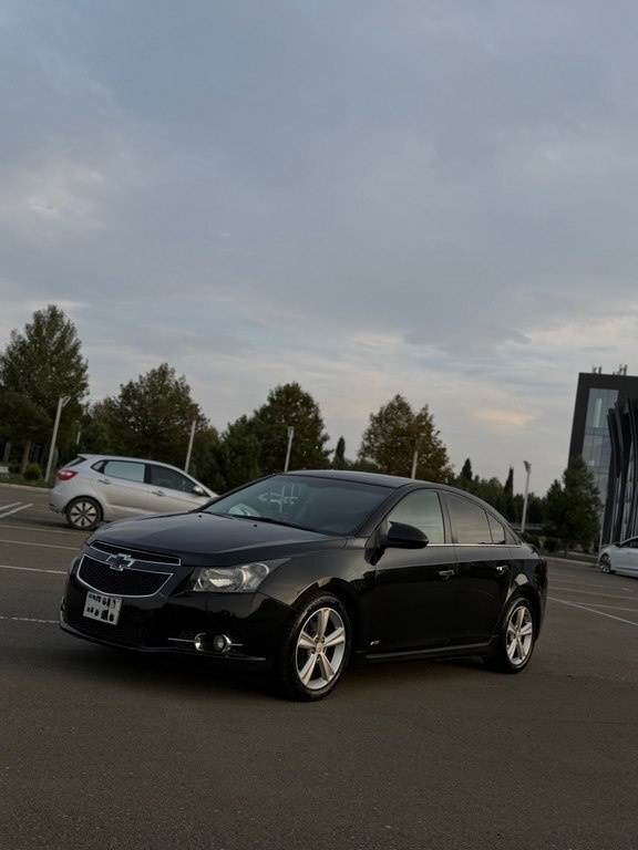 2014 Chevrolet Cruze, 1.4L, 340000km - Image 2