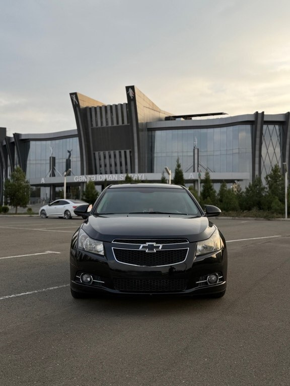 2014 Chevrolet Cruze, 1.4L, 340000km - Image 3