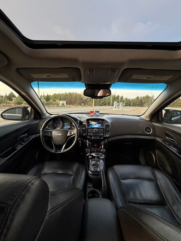 2014 Chevrolet Cruze, 1.4L, 340000km - Image 9