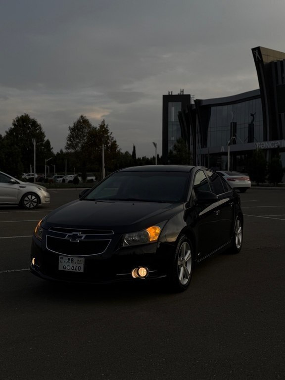 2014 Chevrolet Cruze, 1.4L, 340000km - Image 10