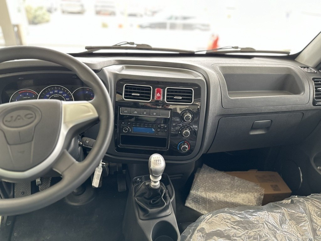 2024 JAC X200, 2.0L, 0km - Image 7