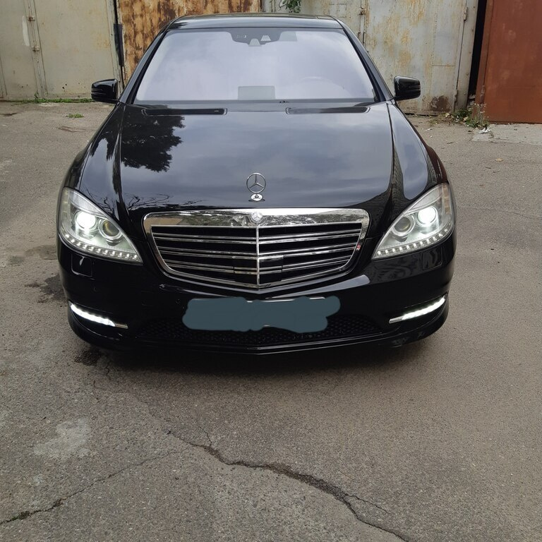 2012 Mercedes S 350, 3.5L, 149000km - Image 1