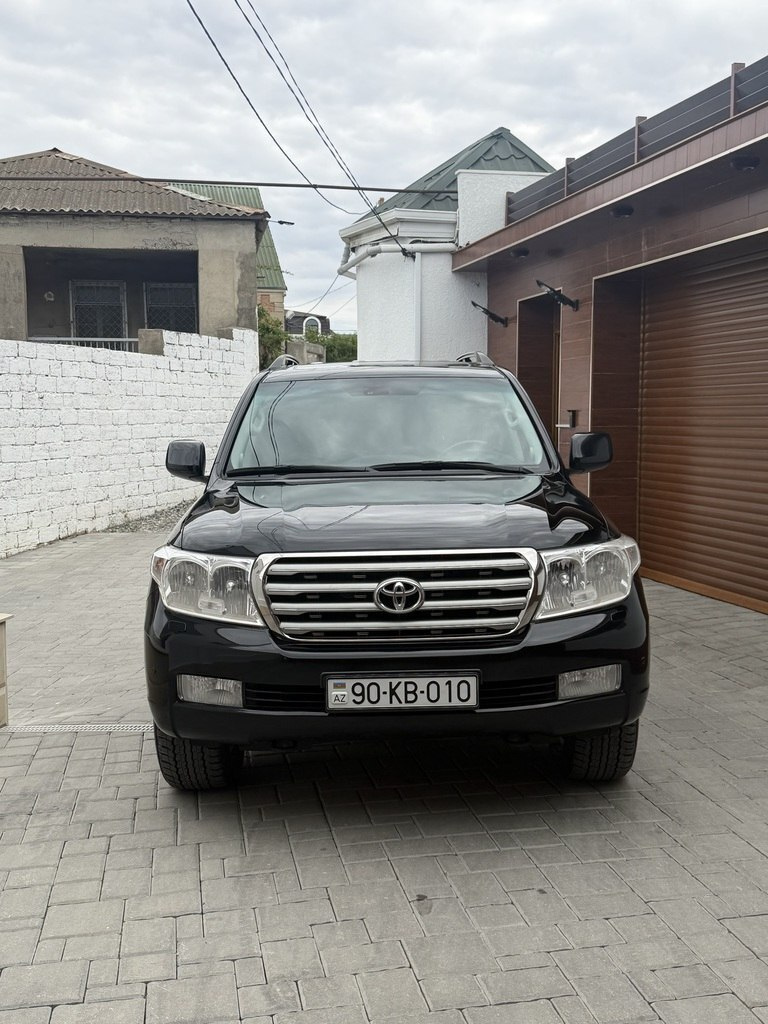 2010 Toyota Land Cruiser, 4.7L, 176000km - Image 5