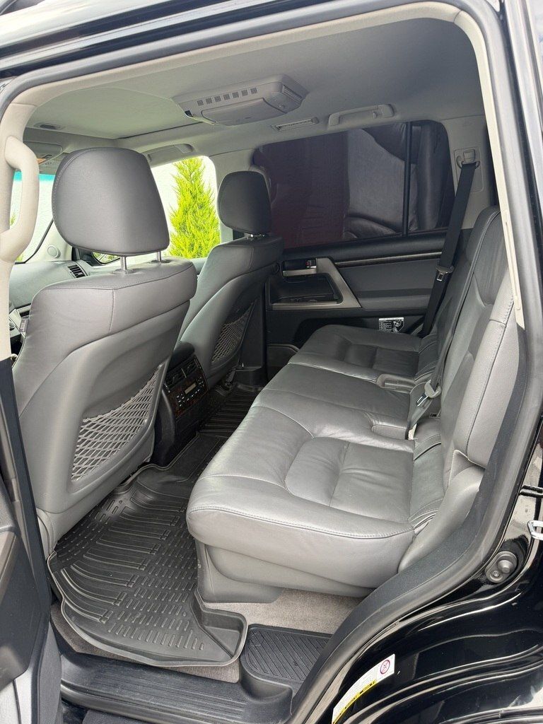 2010 Toyota Land Cruiser, 4.7L, 176000km - Image 6