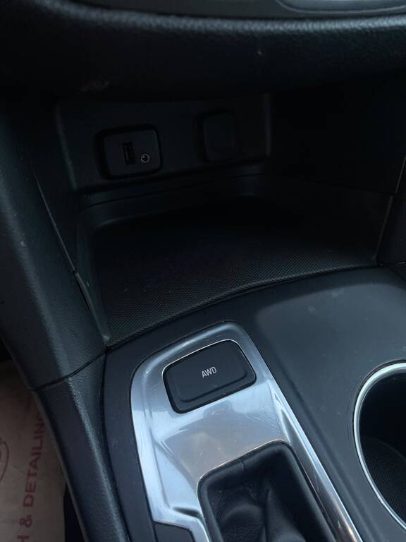 2018 Chevrolet Equinox, 1.5L, 170000km - Image 16