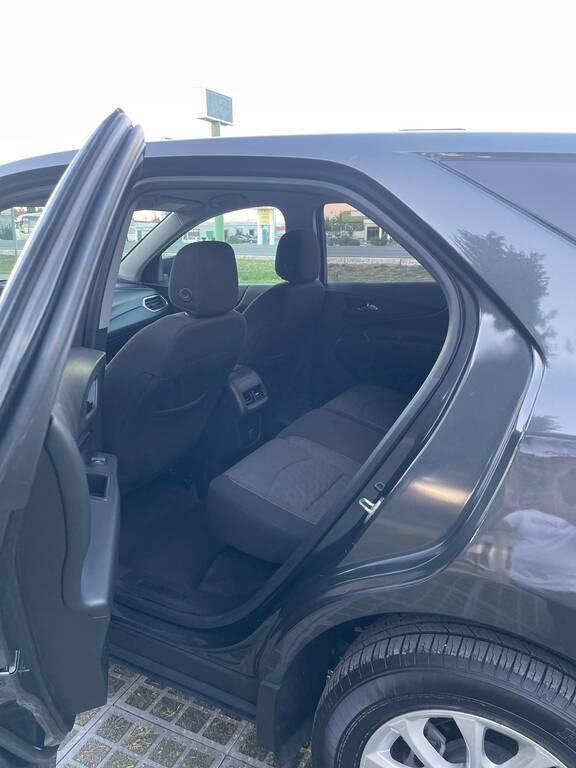 2018 Chevrolet Equinox, 1.5L, 170000km - Image 5