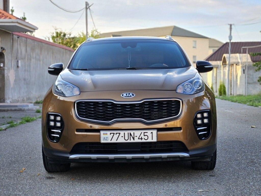 2016 Kia Sportage, 2.0L, 180000km - Image 1
