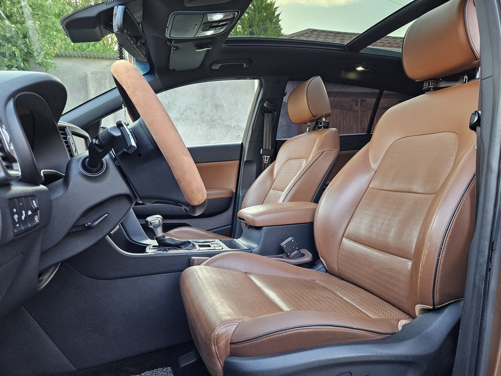2016 Kia Sportage, 2.0L, 180000km - Image 13