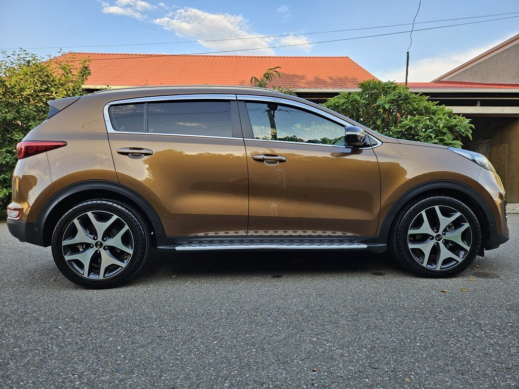 2016 Kia Sportage, 2.0L, 180000km - Image 20