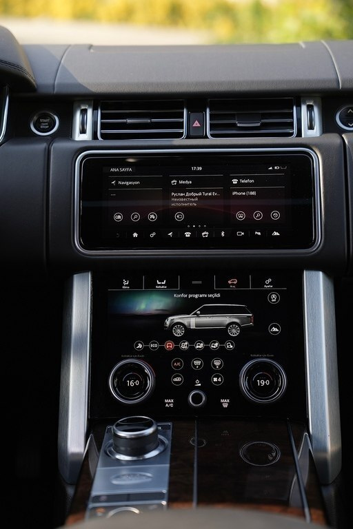 2020 Land Rover Range Rover, 3.0L, 141000km - Image 10