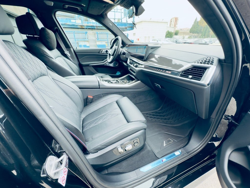 2023 BMW X5, 3.0L, 20000km - Image 14