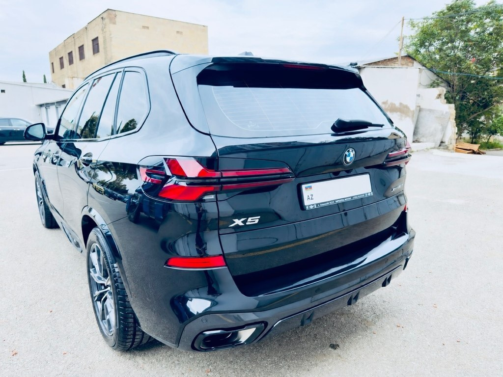 2023 BMW X5, 3.0L, 20000km - Image 8