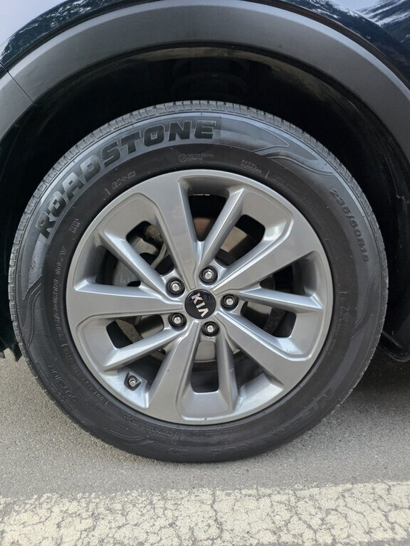 2017 Kia Sorento, 2.0L, 164000km - Image 12