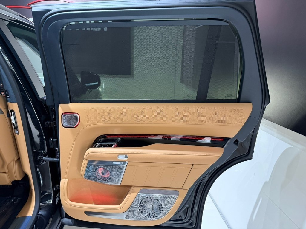 2026 ZEEKR 9X, 2.0L, 0km - Image 22