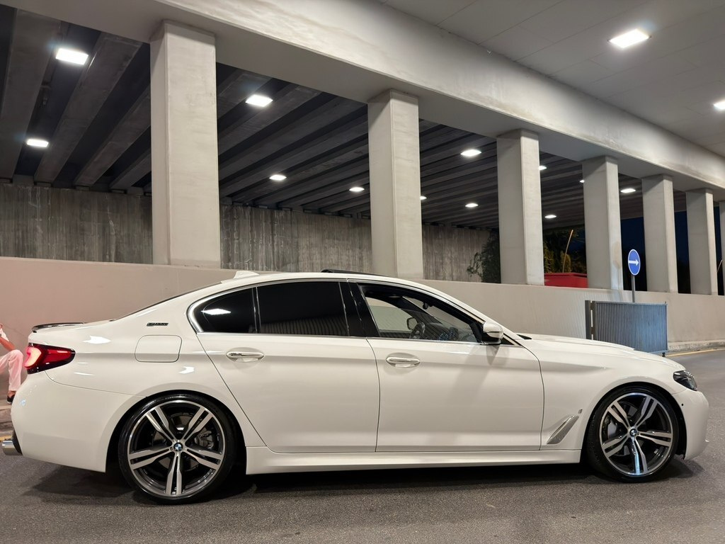 2018 BMW 530e, 2.0L, 94400km - Image 5