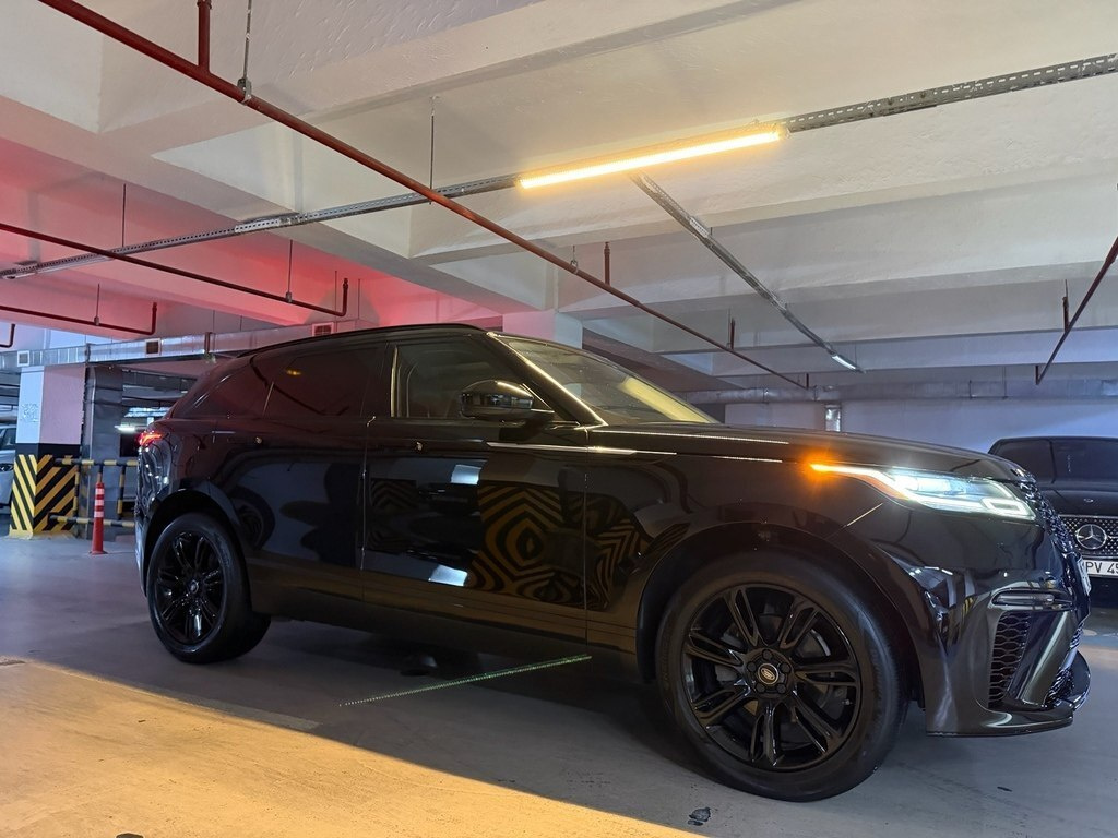 2018 Land Rover RR Velar, 2.0L, 90000km - Image 2