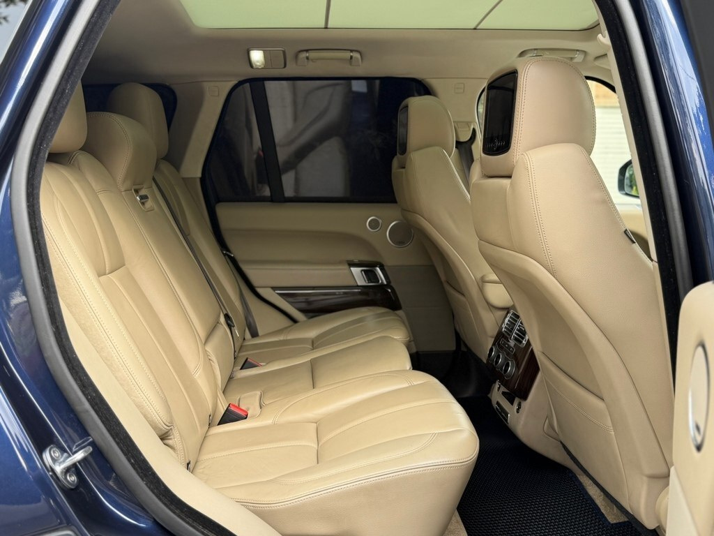 2016 Land Rover Range Rover, 3.0L, 180100km - Image 19