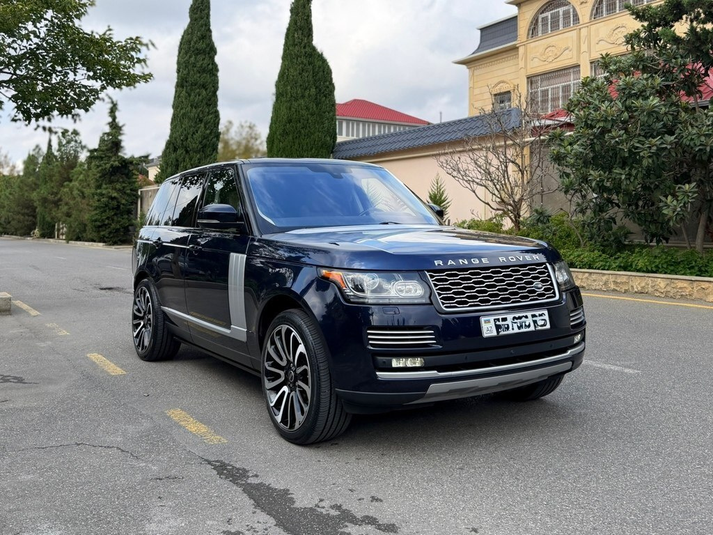 2016 Land Rover Range Rover, 3.0L, 180100km - Image 4