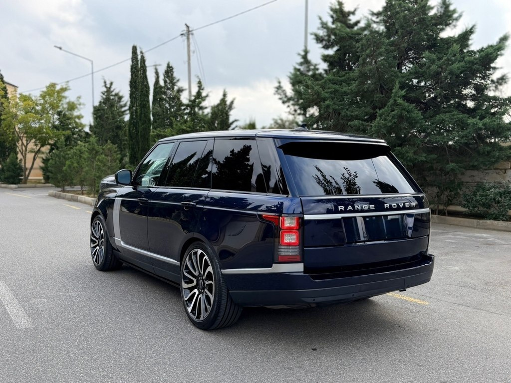2016 Land Rover Range Rover, 3.0L, 180100km - Image 6