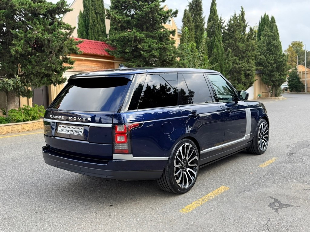 2016 Land Rover Range Rover, 3.0L, 180100km - Image 8