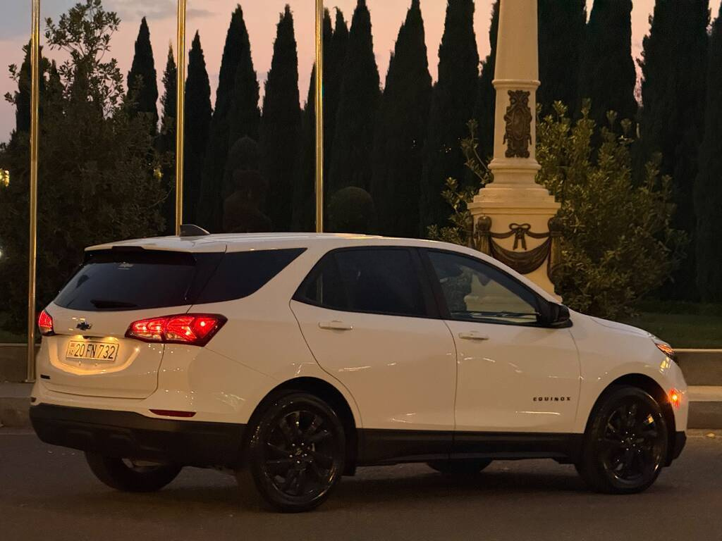 2023 Chevrolet Equinox, 1.5L, 22917km - Image 3