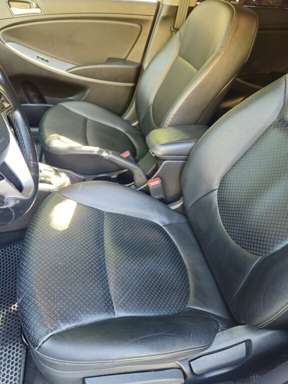 2017 Hyundai Accent, 1.4L, 208000km - Image 13